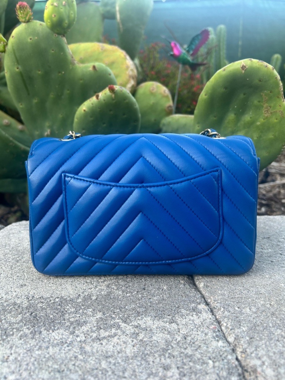 Chanel Classic Flap Mini - Picture 3 of 13